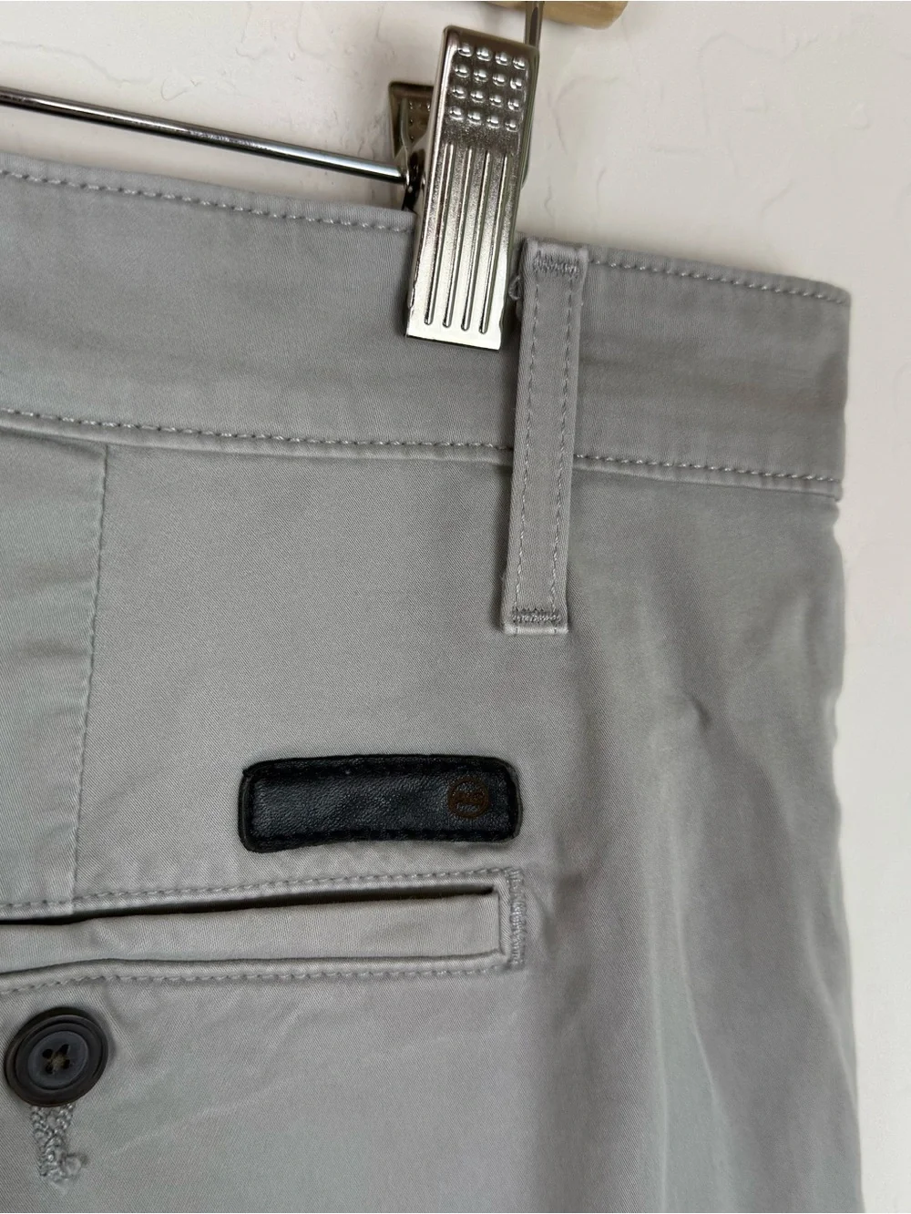AG Adriano Goldschmied Shorts Men’s Gray The Wander Slim Chino Stretch